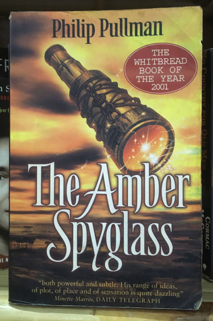 The amber spyglass by Philip Pullman